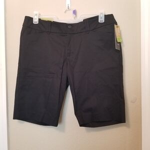 New Mossimo womens 14 Fits 3 stretch Black Shorts 11 In Inseam NWT